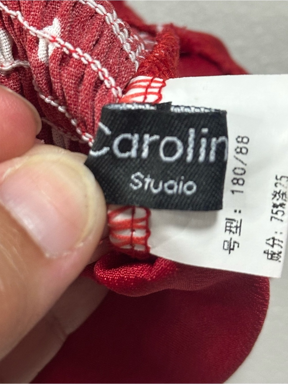 Red Polka Dot Ruched Tie-Front Crop Top - Picture 5 of 5
